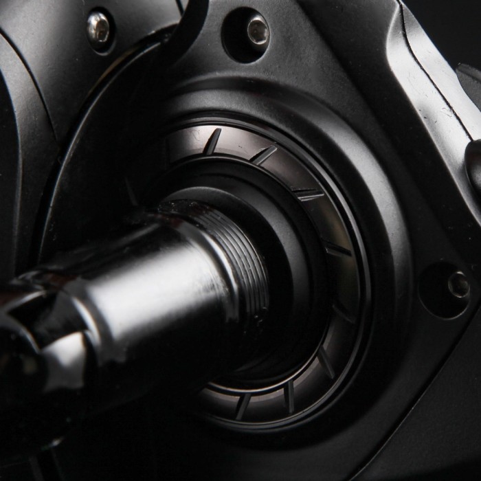 Daiwa Black Widow 25A Reel Close Up9