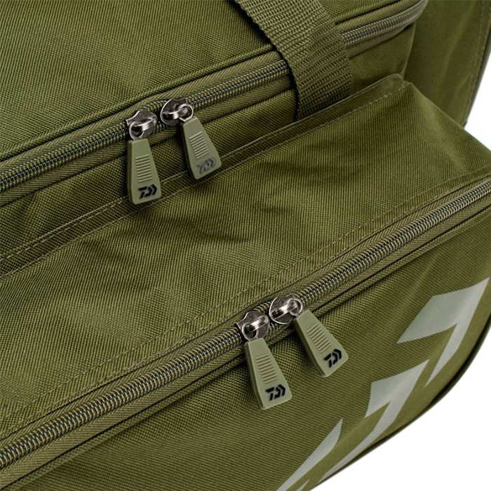 Daiwa Black Widow Low Level Fishing Carryall Close Up Zips