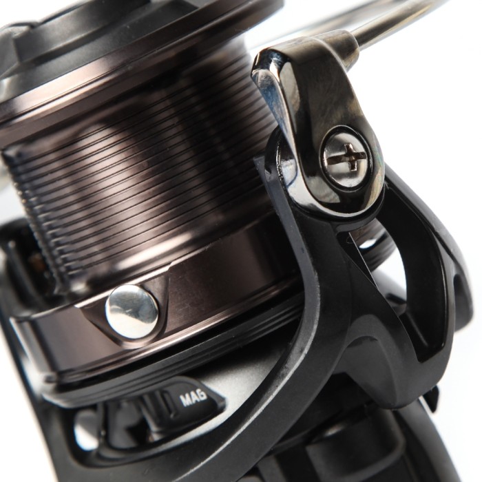Daiwa Cast'izm BR 25A Reel Close Up 2