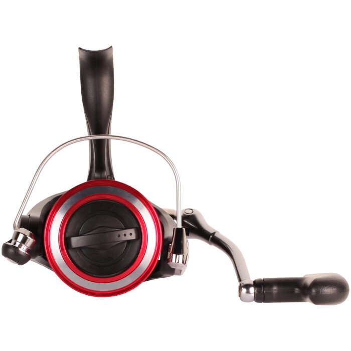 Daiwa Crossfire Red Black Reel Front