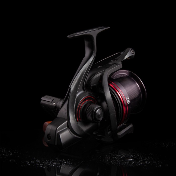 Daiwa Emcast Reel 5000C Ltd 4