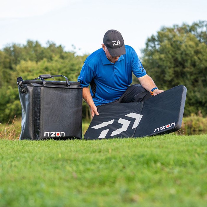 Daiwa N'ZON EVA Keepnet Fishing Bag MK2 In Use 1