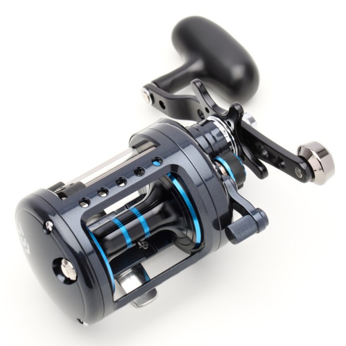 Daiwa Saltist Level Wind Multiplier Reel