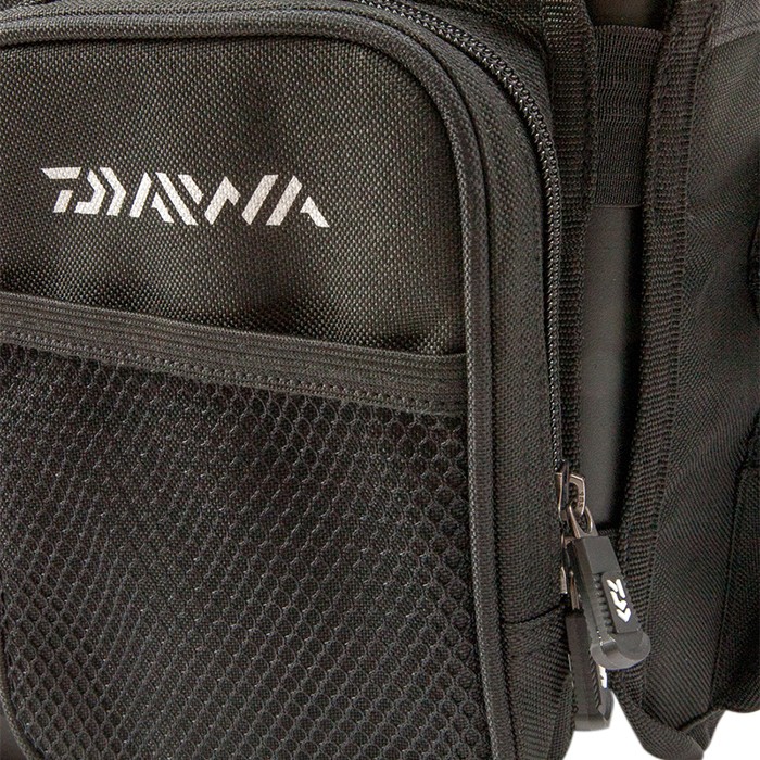 Daiwa Sea Seat Box Ruck Converter Close Up