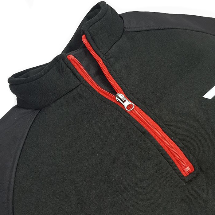 Daiwa Sleepskin Fishing Thermal Set Close Up 1