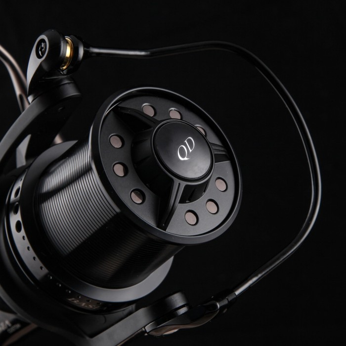 Daiwa Tournament Basia Custom Reel DCR4 Close Up 5