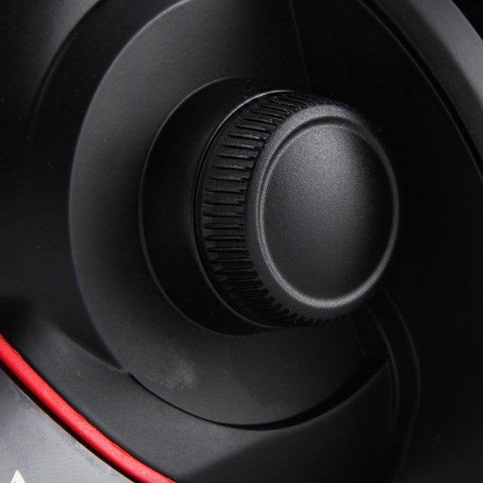 Daiwa Tournament Basia Custom Reel DCR6 Close Up 4