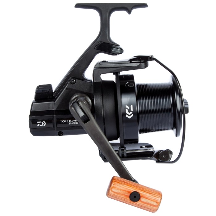 Daiwa Tournament S Reel Right Side