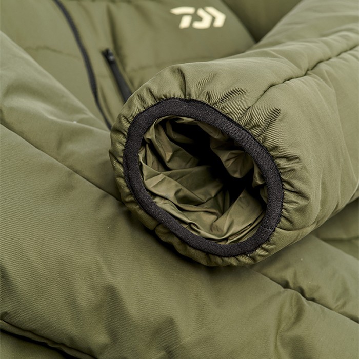 Daiwa Ultra Carp Fishing Jacket Close Up Sleeve