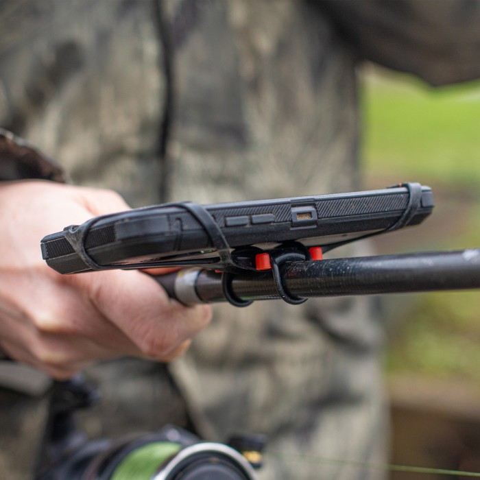 Deeper Fish Finder Smartphone Rod Mount In Use 2