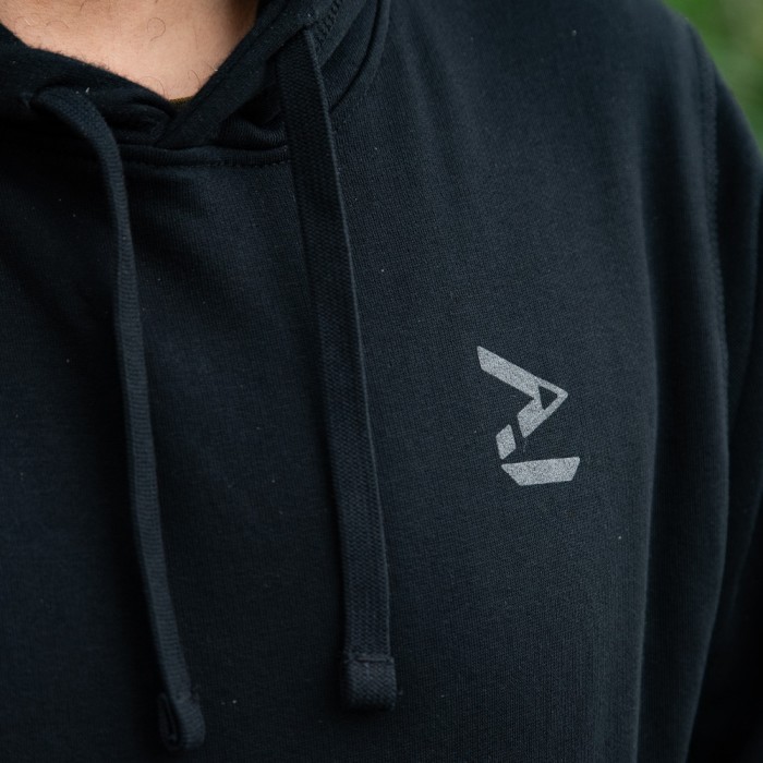 OMC Misty Common Hoodie In Use 4