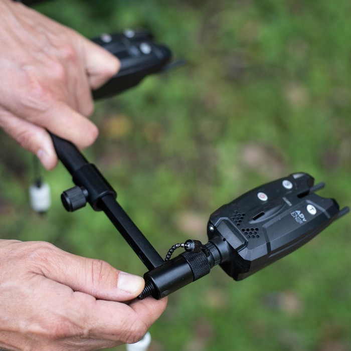 Advanta Adjustable Buzz Bars 3 Rod In Use Close Up