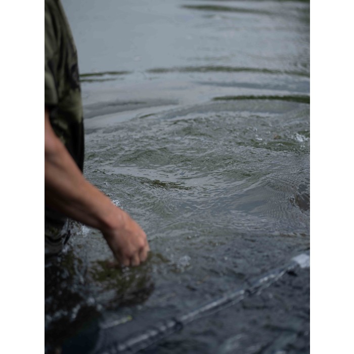 RidgeMonkey ProCare Retainer Sling In Use 9