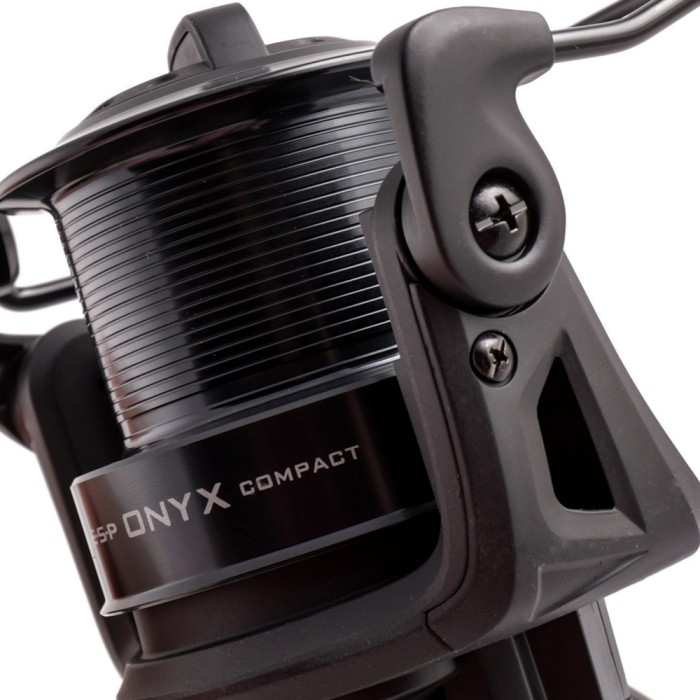ESP Onyx Compact Big Pit Reel Close Up 1