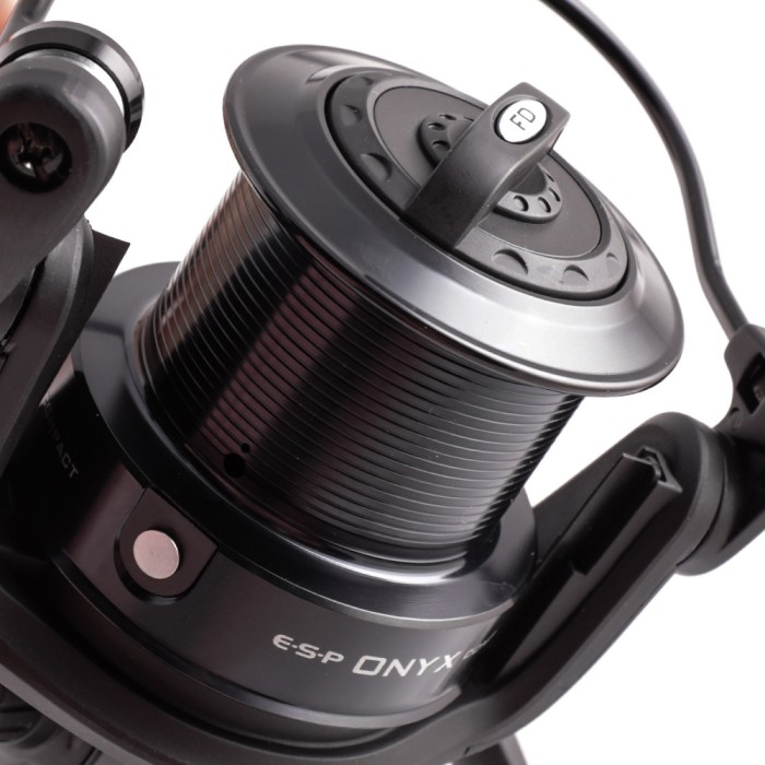 ESP Onyx Compact Big Pit Reel Close Up 5