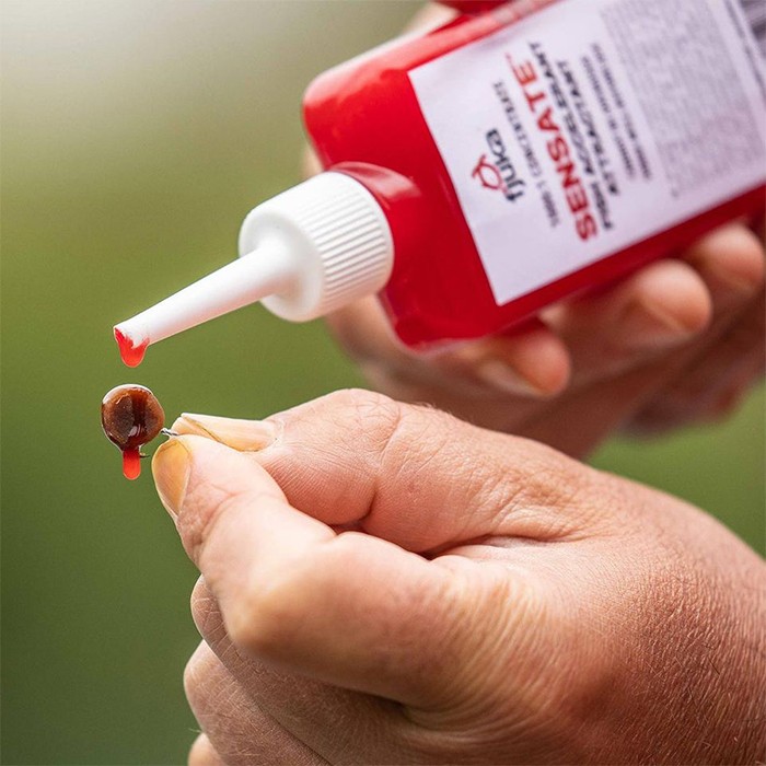 Fjuka Sensate Fish Accelerant Fishing Liquid 95ml In Use 1