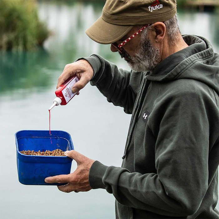 Fjuka Sensate Fish Accelerant Fishing Liquid 95ml In Use 2