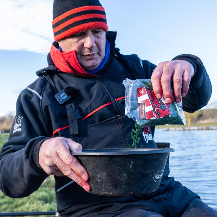 Fjuka Squeez-Ready Method Pellets - Red 3