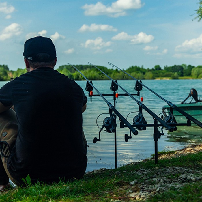 Fox Black Label QR Adjustable XL Fishing Buzzer Bar In Use 2
