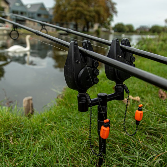 Fox Black Label QR Buzzer Bar 2 Rod In Use 2
