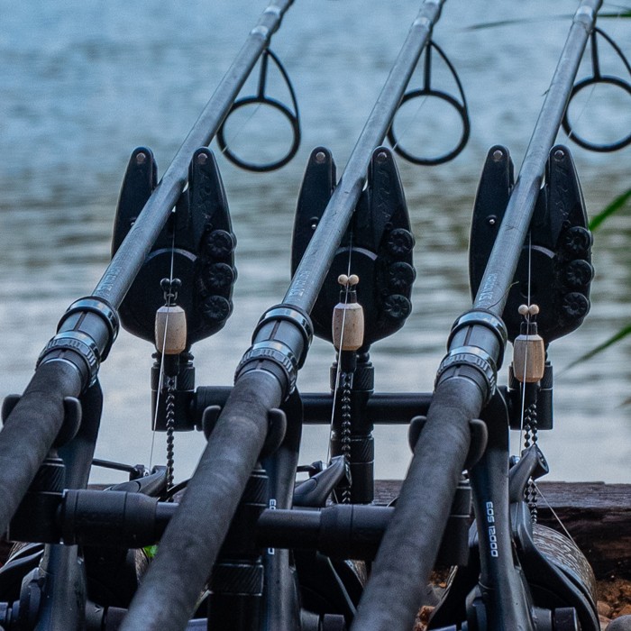 Fox Black Label QR Buzzer Bar Adjustable In Use 2