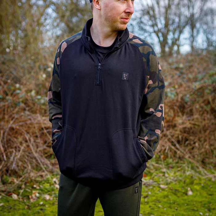 Fox Camo Logo Lightweight Quatre Zip Fleece In Use 5