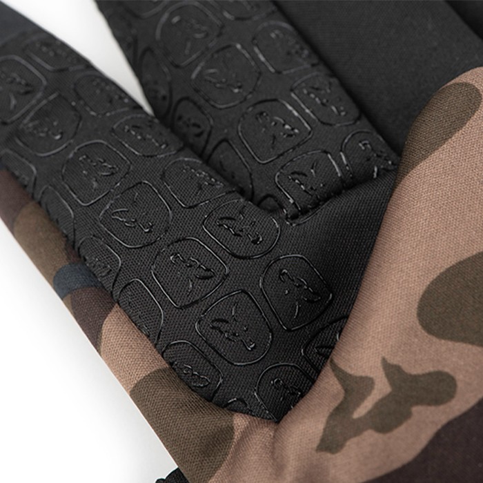 Fox Camo Thermal Fishing Gloves Close Up Fingers