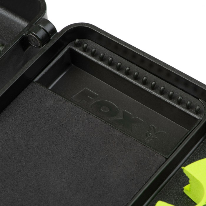 Fox F Box Large Disc & Rig Box System + Pins and Discs Close Up 7