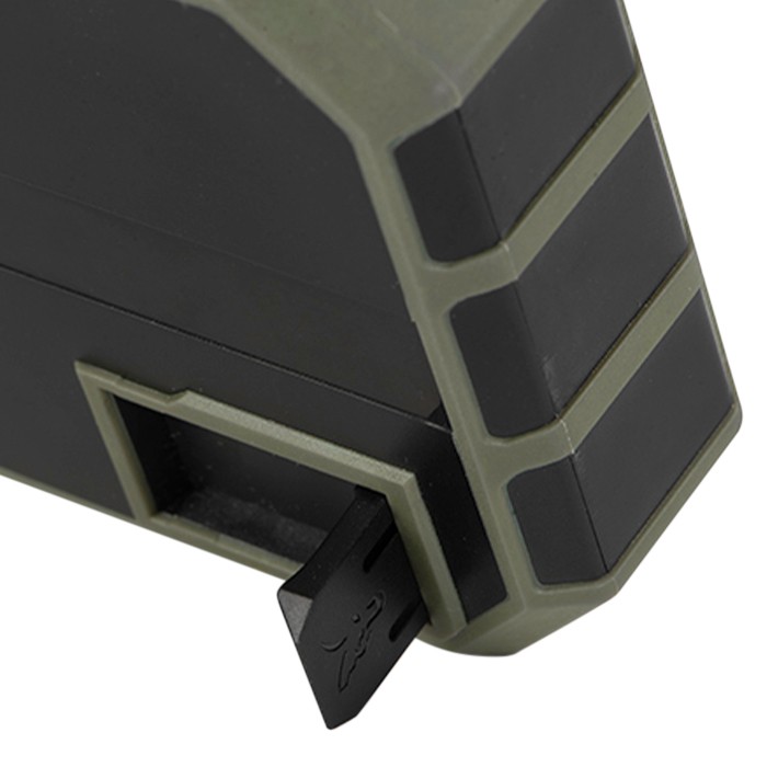 Fox Halo 27K Wireless Power Pack Leg Detail