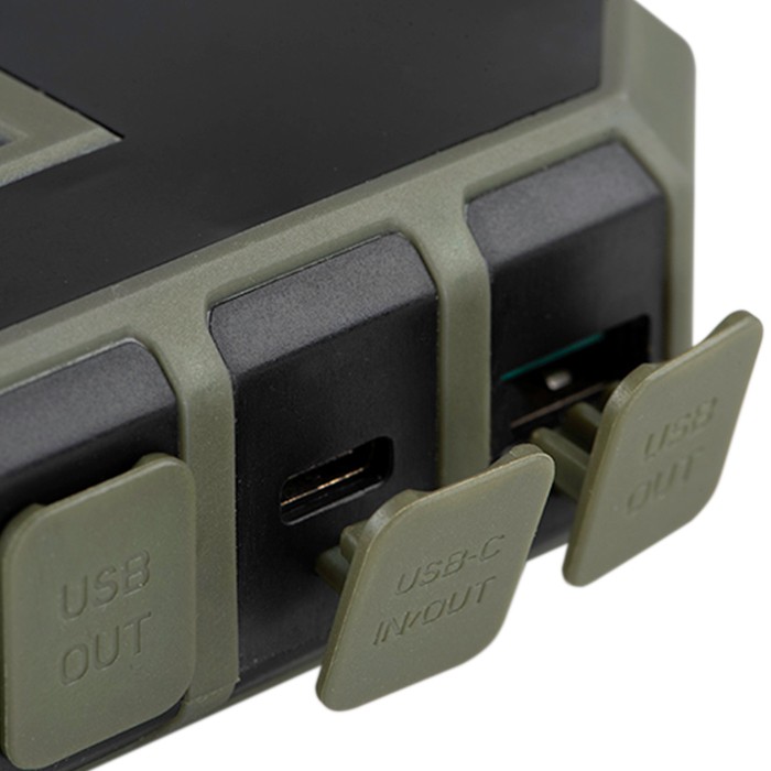 Fox Halo 27K Wireless Power Pack USB Ports Open