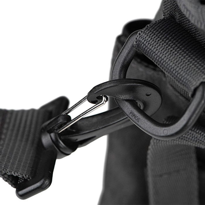 Fox Rage Street Fighter Messenger Fishing Bag Close Up 4