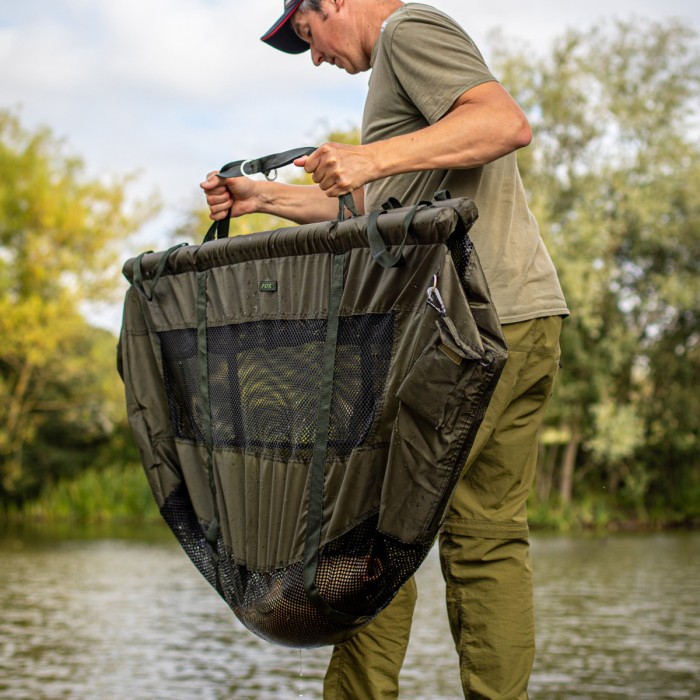 Fox STR Floatation Weigh Sling In Use 1