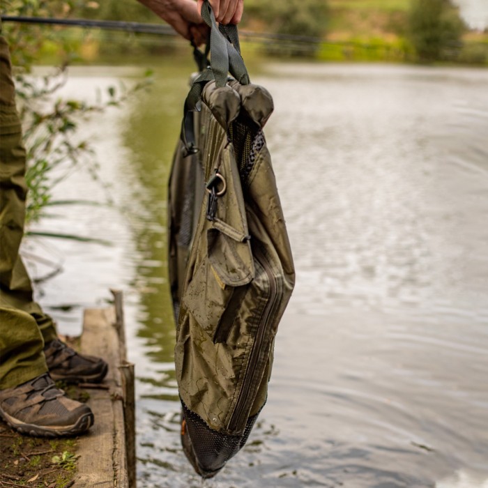Fox STR Floatation Weigh Sling In Use 6