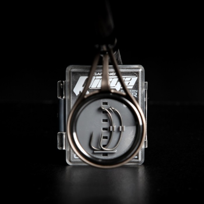 Gardner Curved Rigga Hook Size Close Up 3