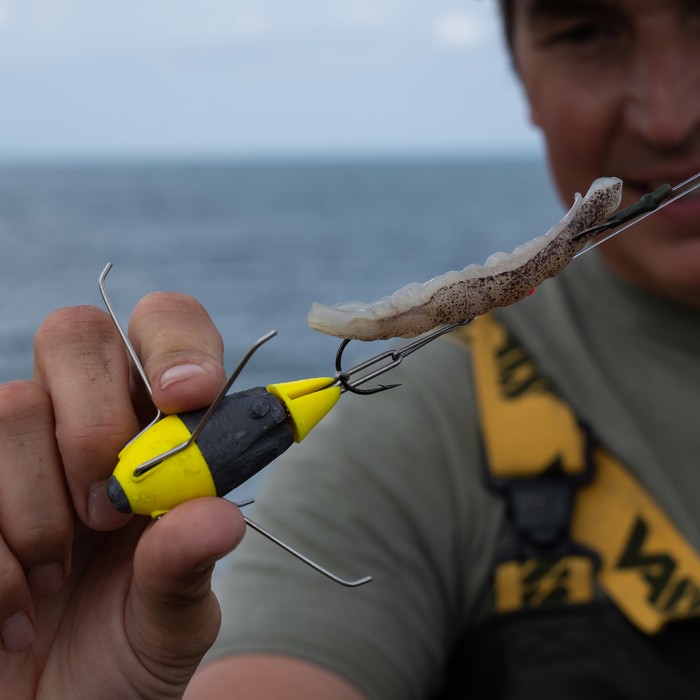 Gemini Breakout Grip Fishing Leads Yellow In Use 1