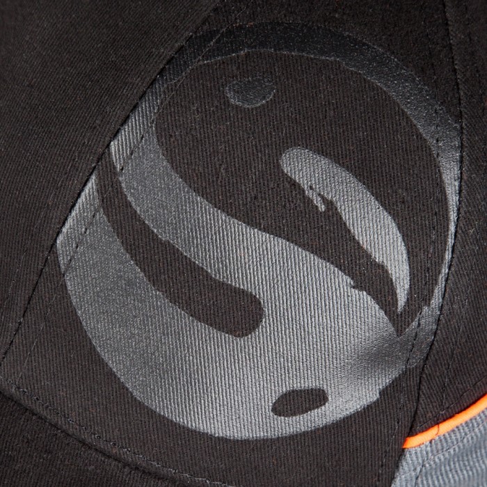 Guru Shadow Cap Close Up Logo