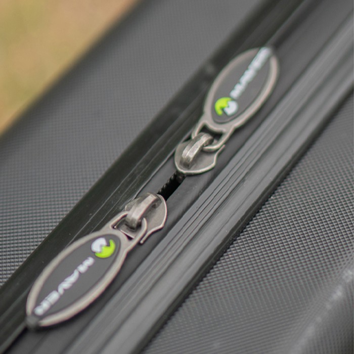 Maver Pole Protection Fishing Case Zips