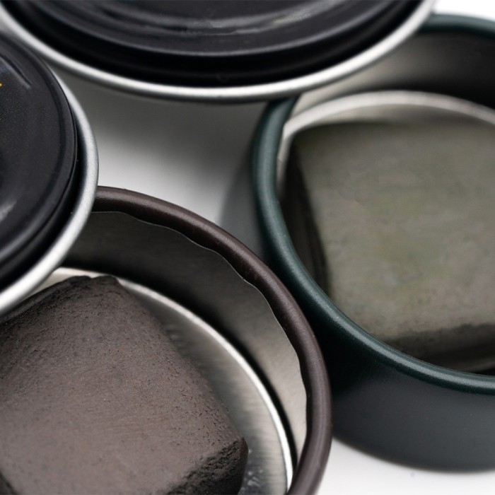 Korda Dark Matter Ultra Heavy Tungsten Fishing Putty Close Up 1