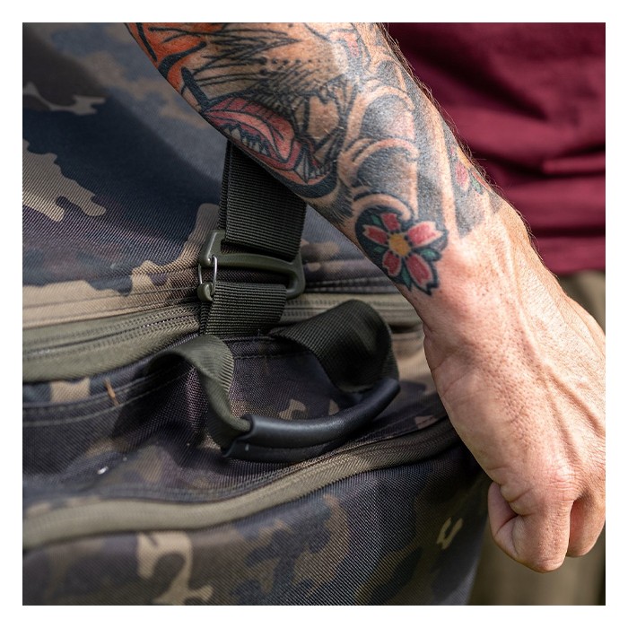 Korda Compac Dark Kamo Carryall Close Up 2