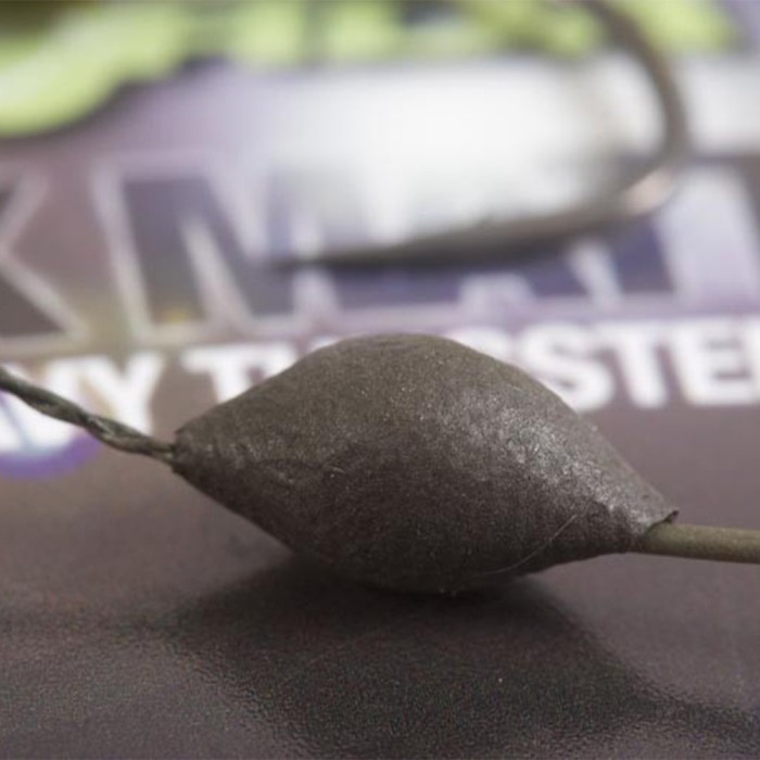 Korda Dark Matter Ultra Heavy Tungsten Fishing Putty In Use Example