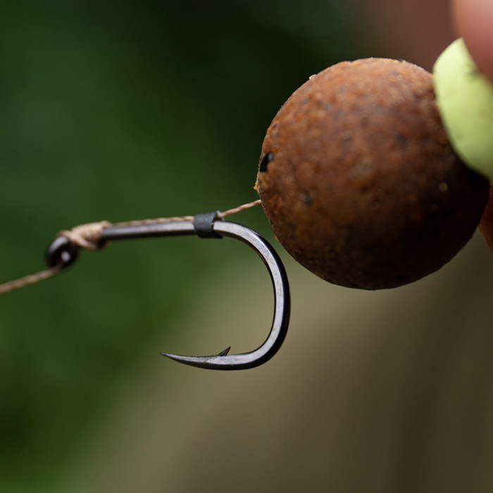 Korda Basix Ready Tied Hair Rigs Wide Gape In Use 3