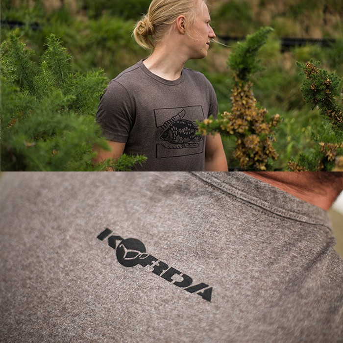Korda Carp In Hand Fishing T-Shirt In Use 3