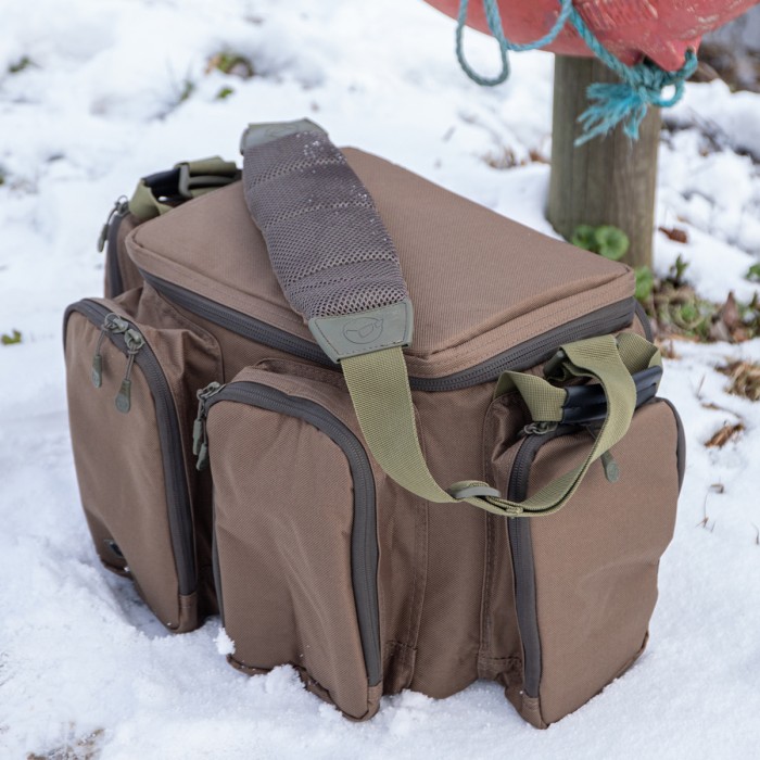 Korda Compac Fishing Carryall Small In Use 8