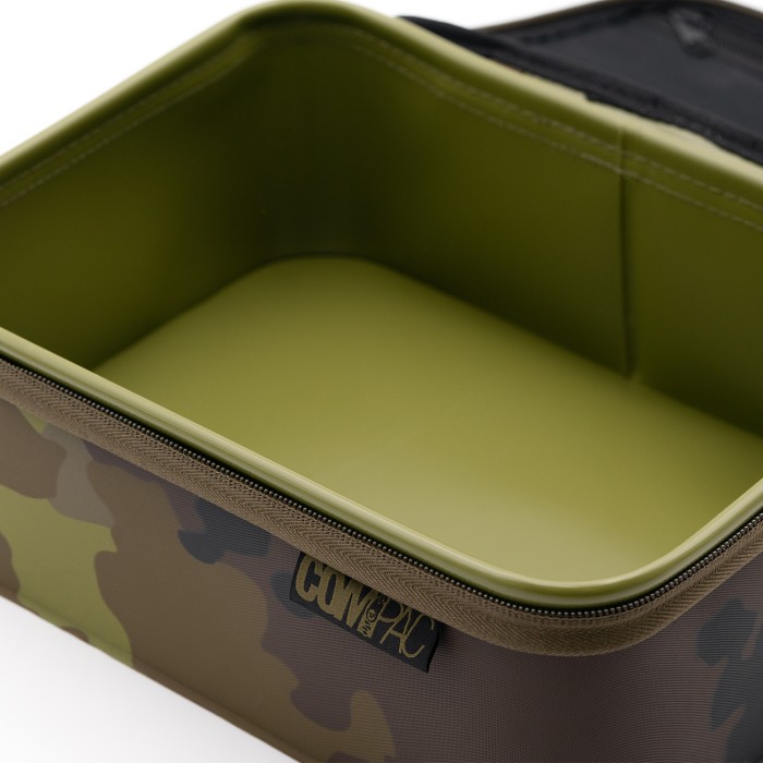 Korda Compac Fishing Kamo 200 Open Close Up