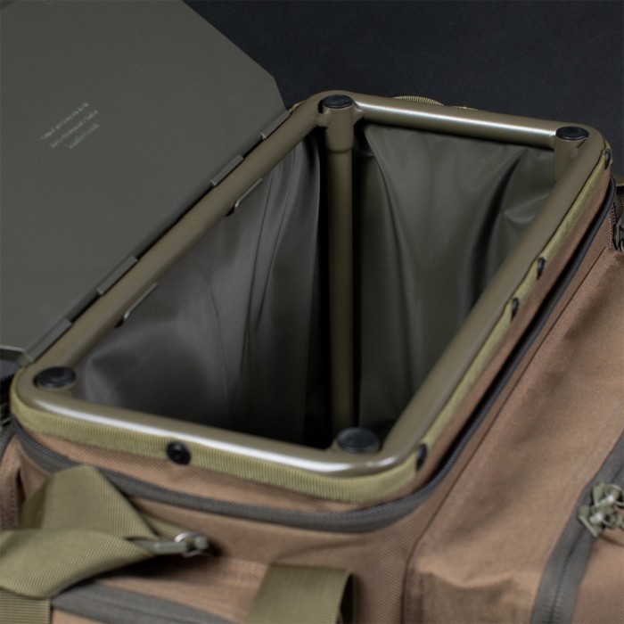 Korda Compac Small Framed Fishing Carryall Close Up Inside