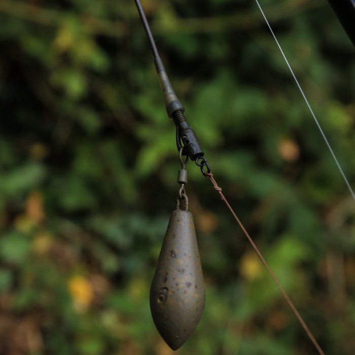 Korda Dark Matter Lead Clip Action Pack in Use 3