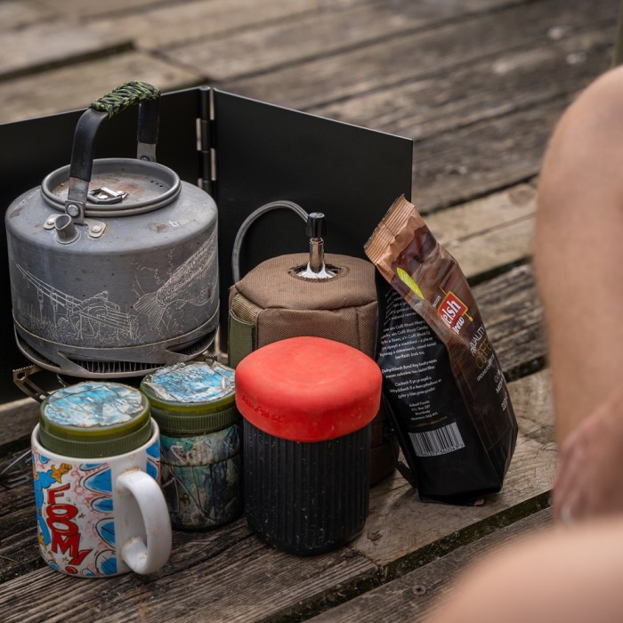 Korda Fishing Stove Windshield In Use 2