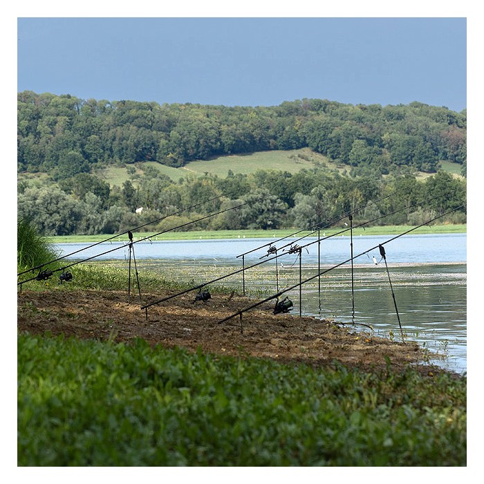 Korda Kaizen Green Spod Rod In Use 5