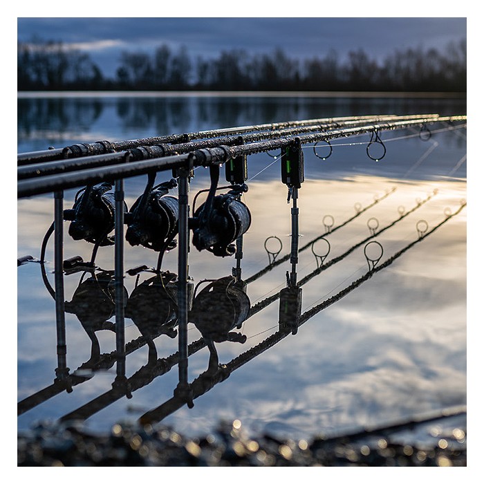 Korda Kaizen Green Spod Rod In Use 1