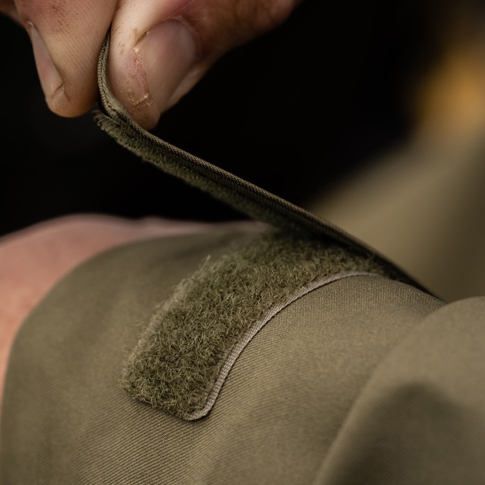 Korda Kore Drykore Fishing Jacket Olive In Use Cuff